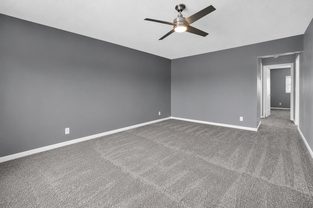 10000 Meridian Way N - Photo 3