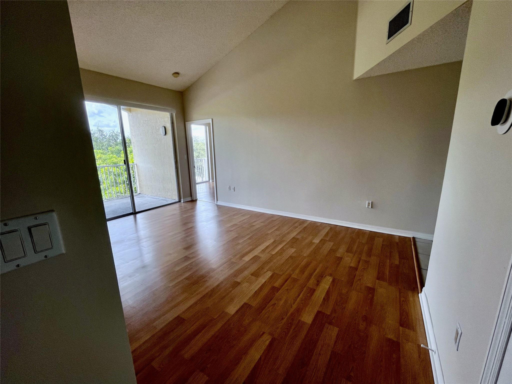 7085 Nova Drive - Photo 6