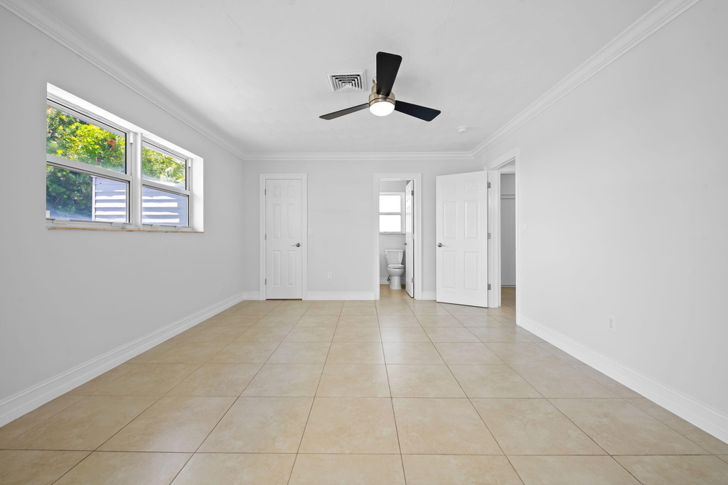 580 Se 5th Street - Photo 11