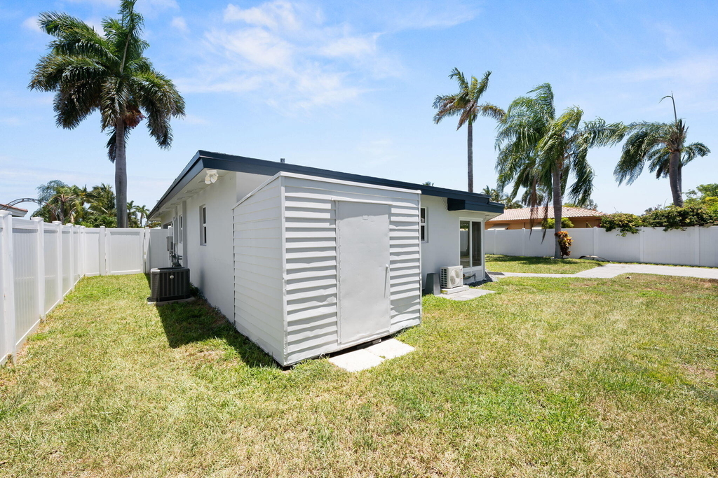 580 Se 5th Street - Photo 22