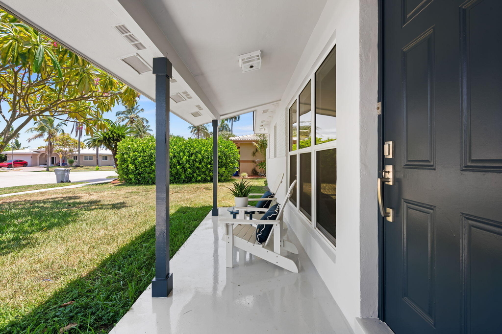 580 Se 5th Street - Photo 1