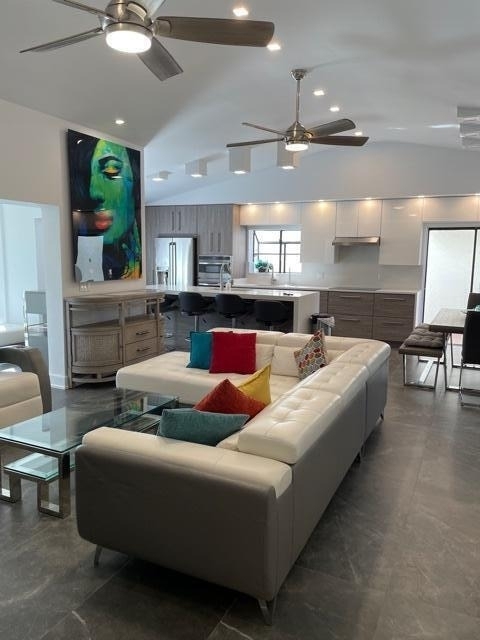 10 Columbia Court - Photo 2