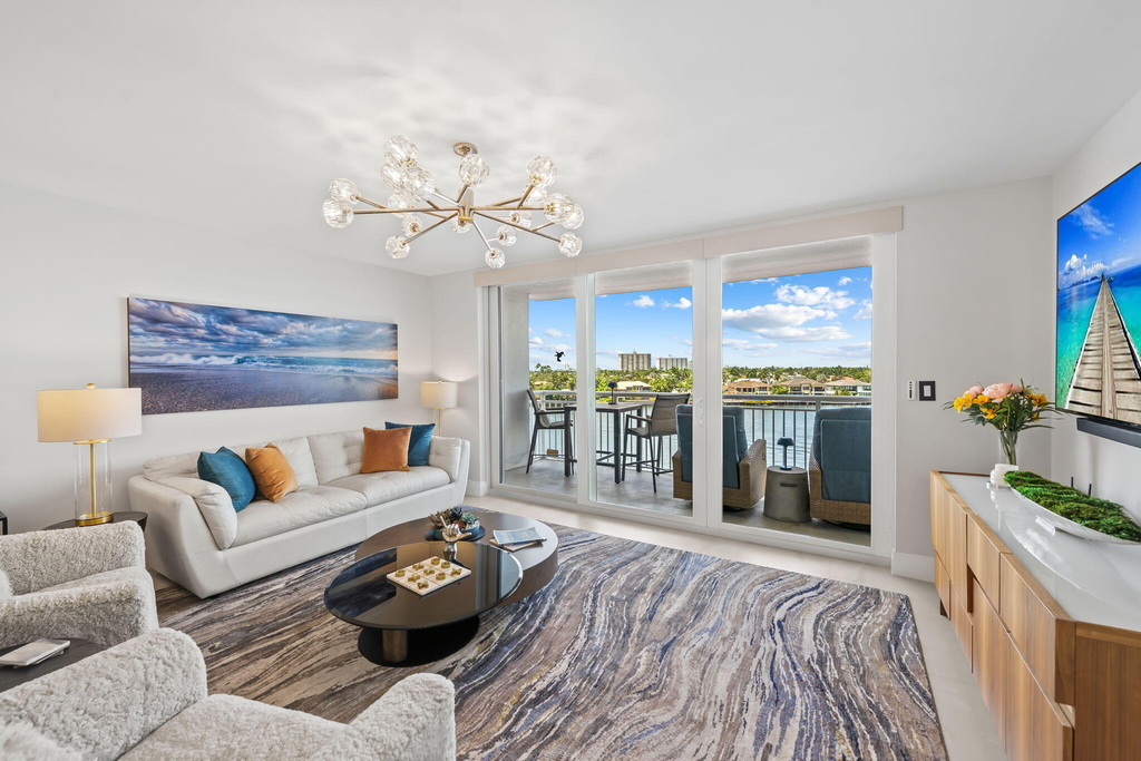 511 Bayshore Drive - Photo 1