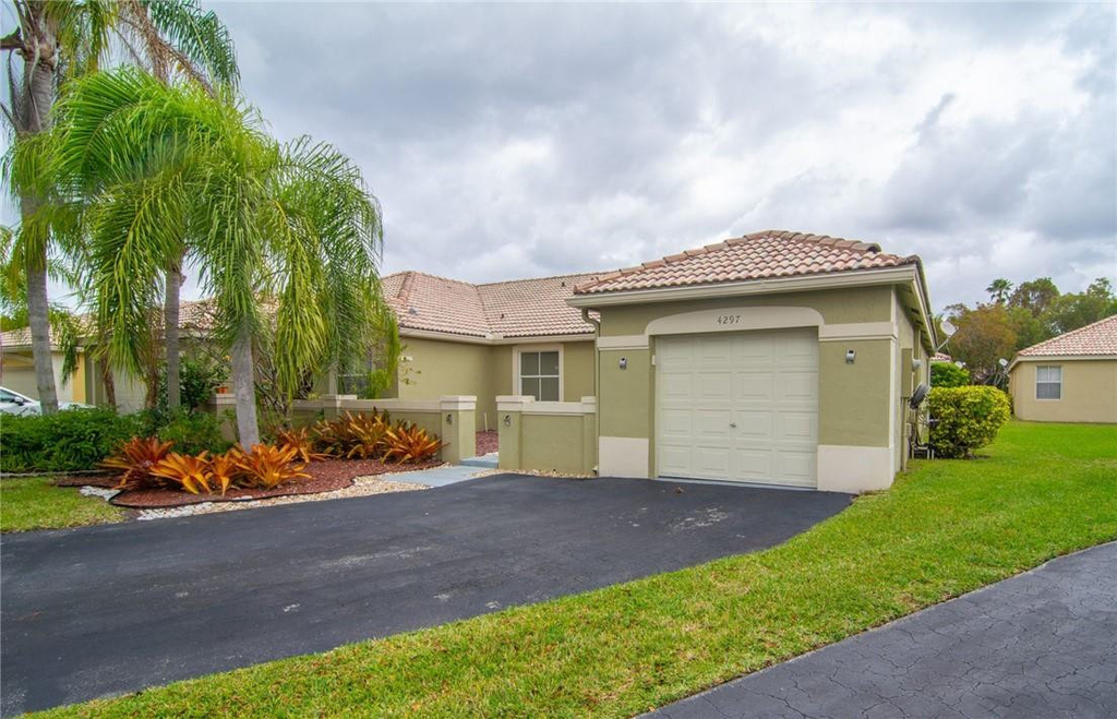 4297 Pine Ridge Court - Photo 1