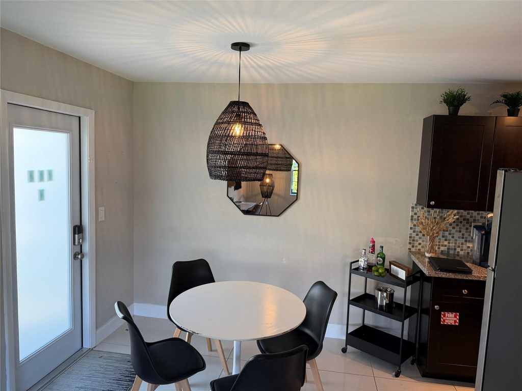 608 Ne 29th Drive - Photo 6