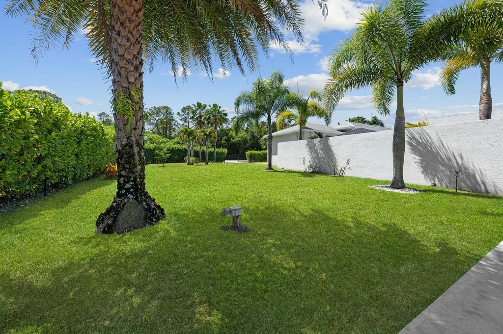 15503 Temple Boulevard - Photo 52