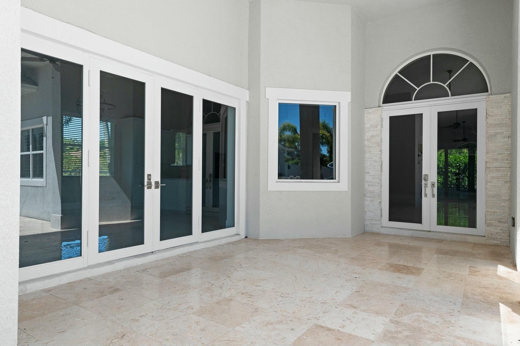 15503 Temple Boulevard - Photo 6