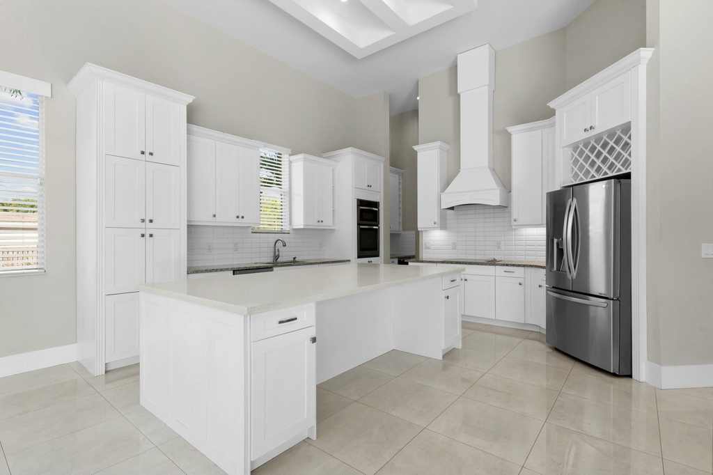 15503 Temple Boulevard - Photo 13