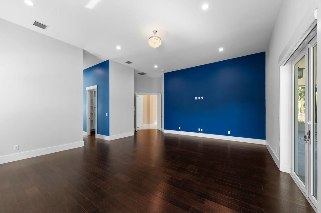 15503 Temple Boulevard - Photo 24