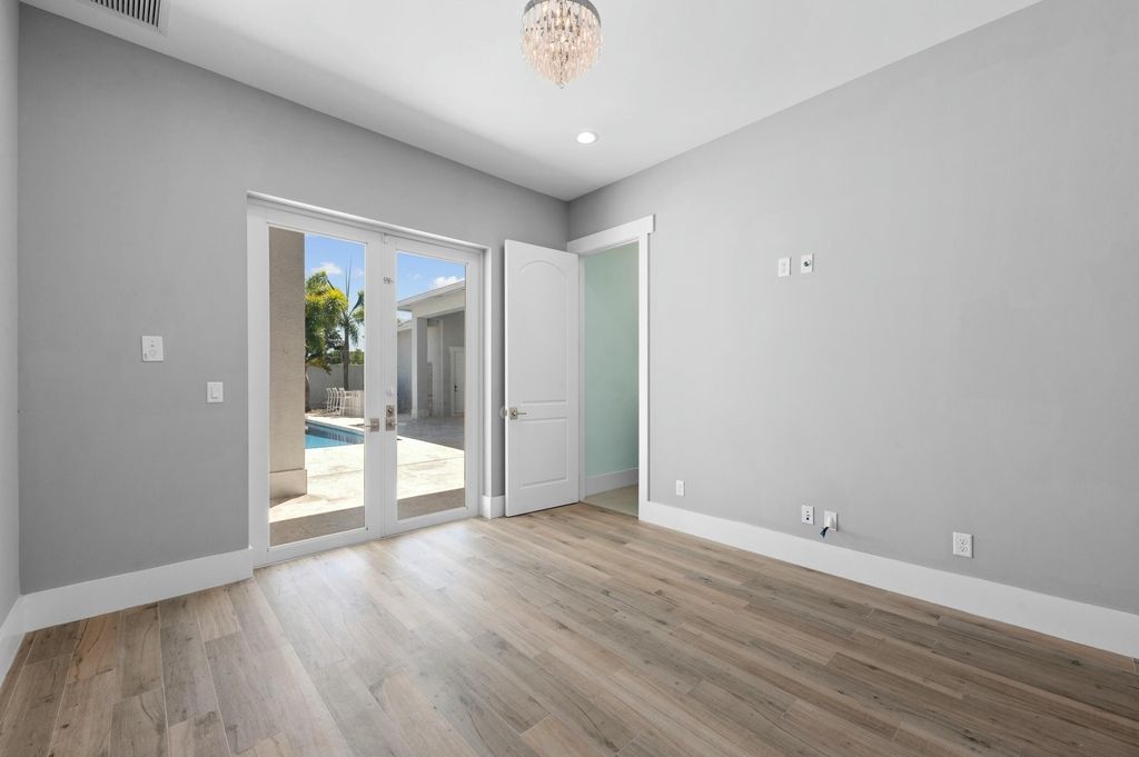 15503 Temple Boulevard - Photo 32