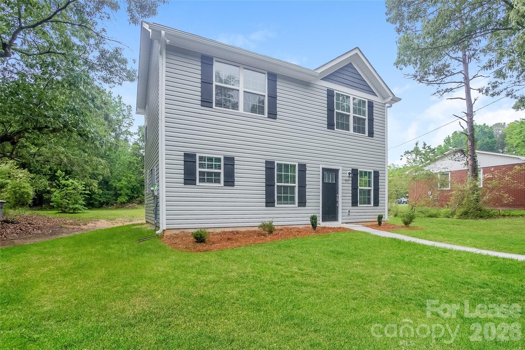117 Fort Worth Avenue - Photo 2