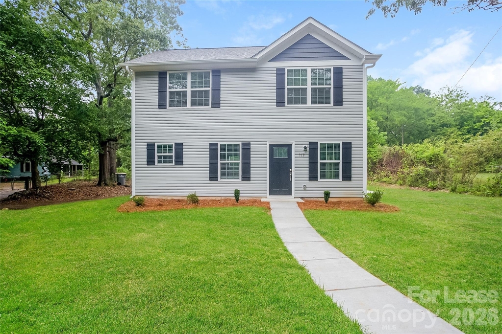 117 Fort Worth Avenue - Photo 0