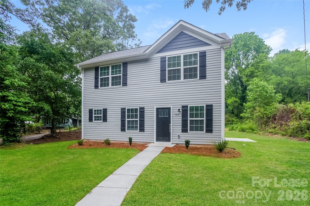 117 Fort Worth Avenue - Photo 1