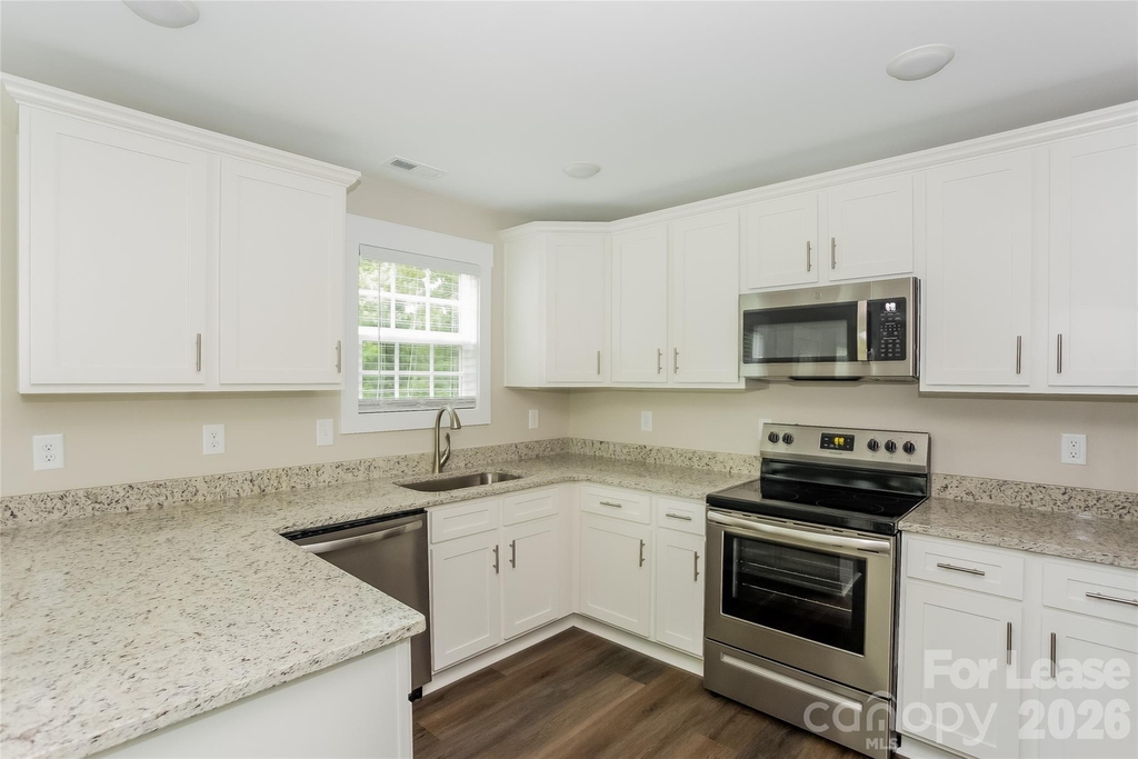 117 Fort Worth Avenue - Photo 3