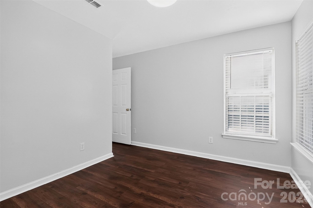 11300 Valerian Court - Photo 19