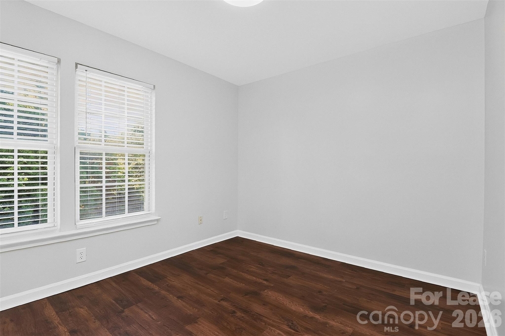 11300 Valerian Court - Photo 16