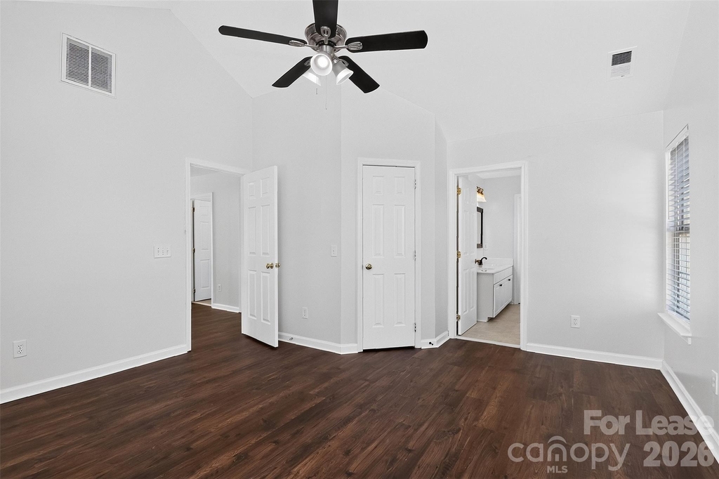 11300 Valerian Court - Photo 21