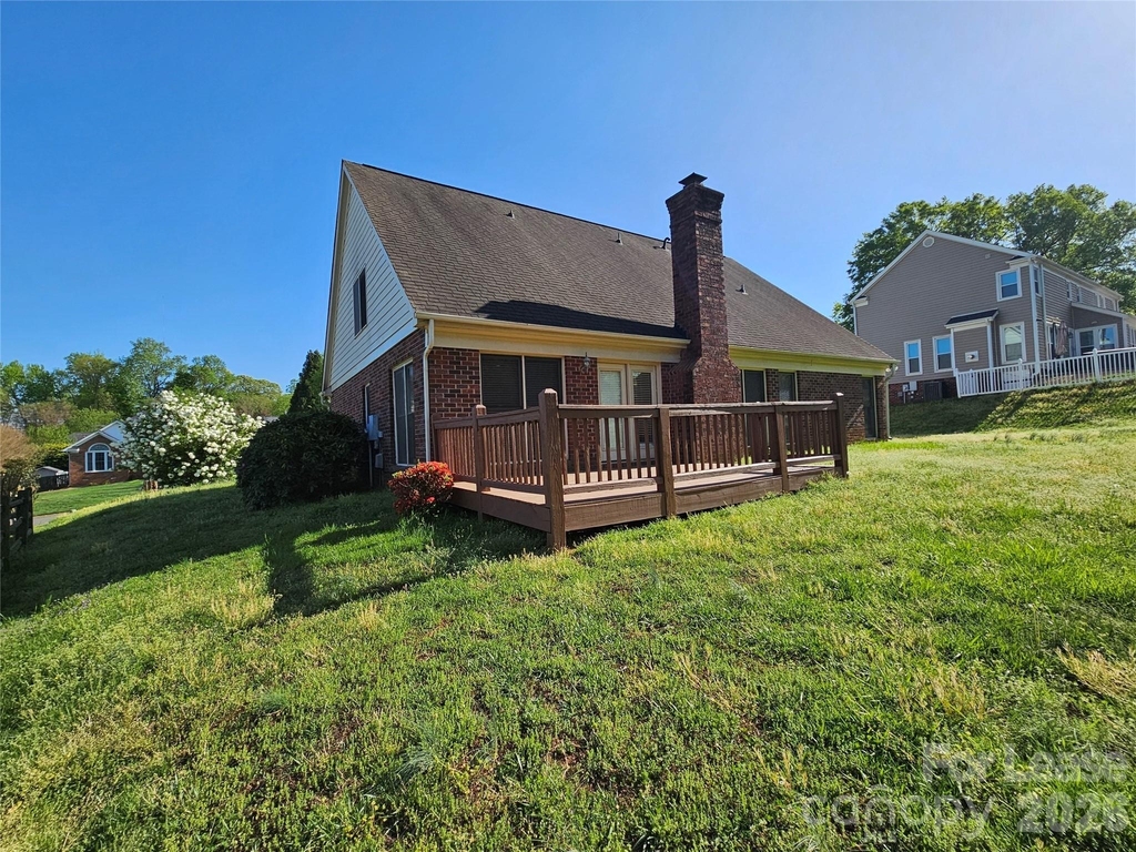 151 Woodfern Place - Photo 34
