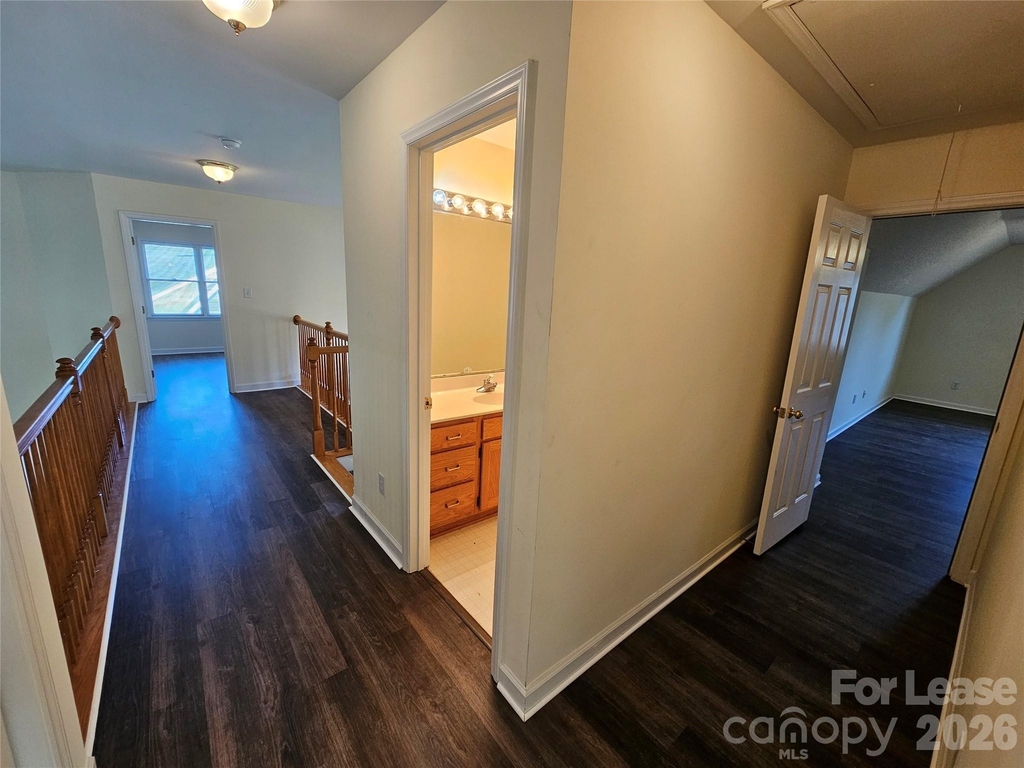 151 Woodfern Place - Photo 24
