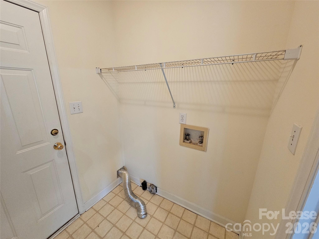 151 Woodfern Place - Photo 29