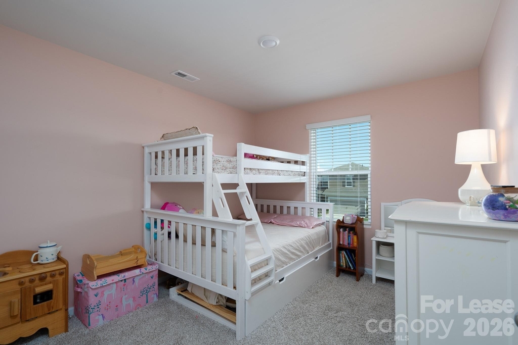 321 Fairchild Way - Photo 5