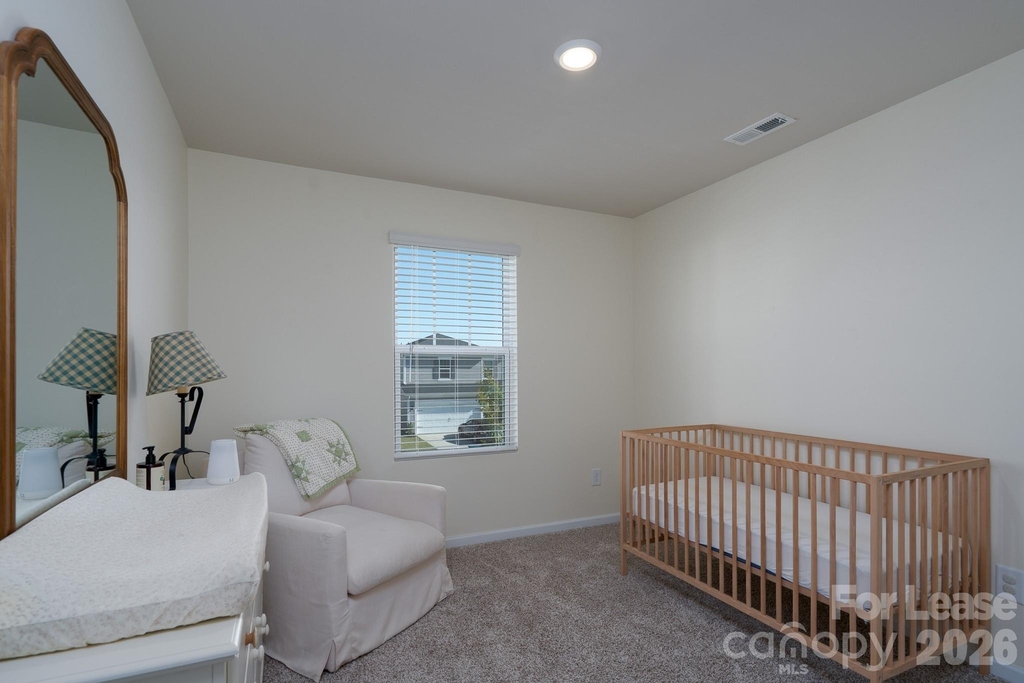 321 Fairchild Way - Photo 4