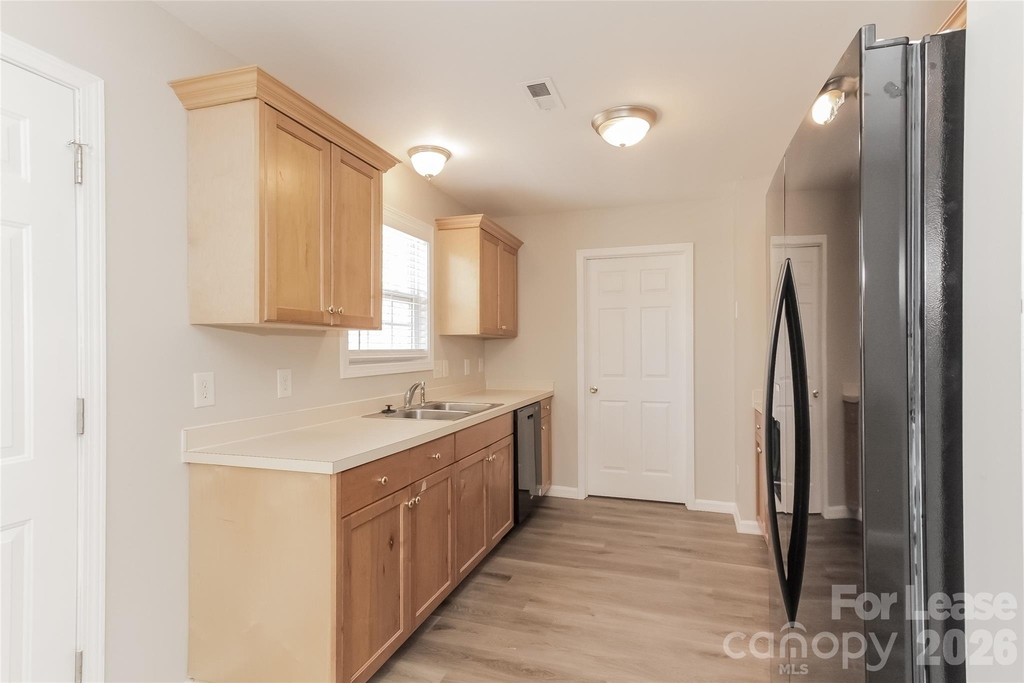 1100 Marietta Street - Photo 4