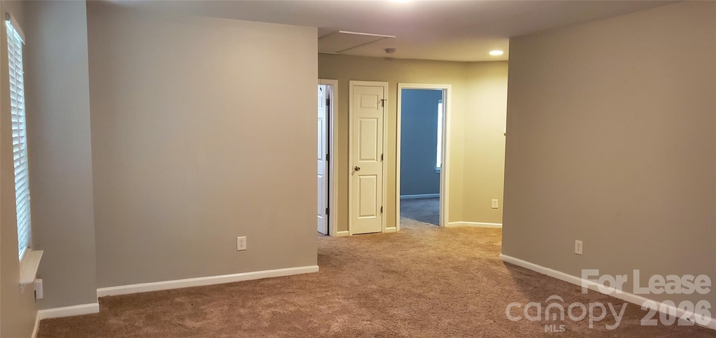 1619 Doverhill Place Place - Photo 7