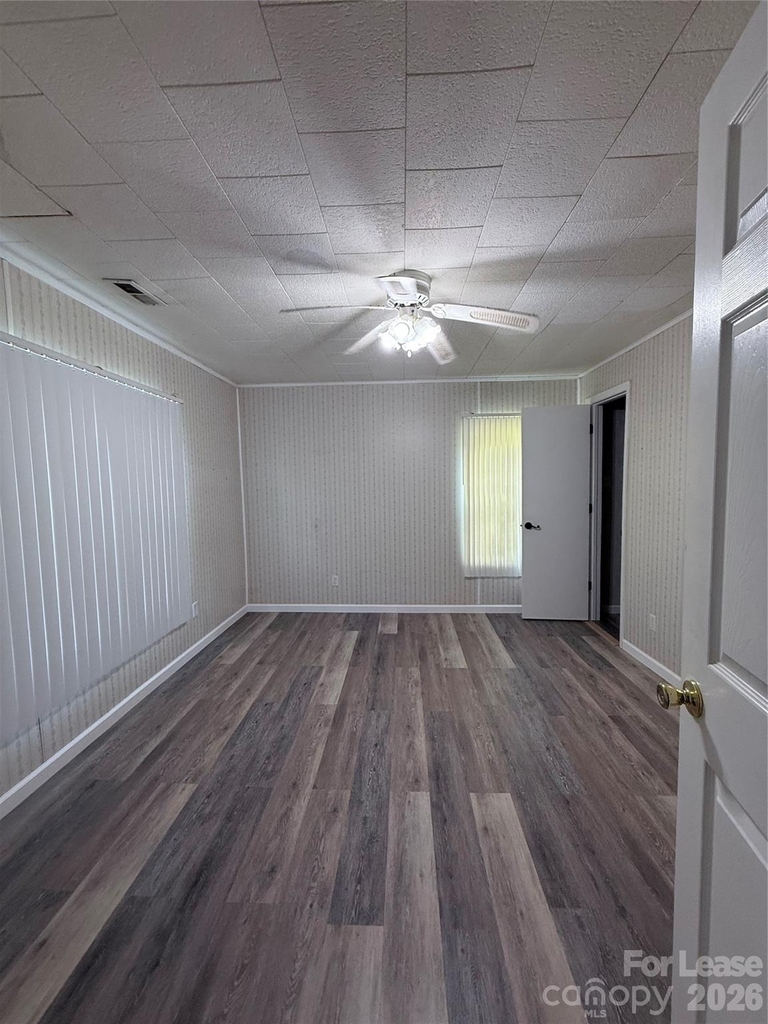 1547 N Piedmont Avenue - Photo 11