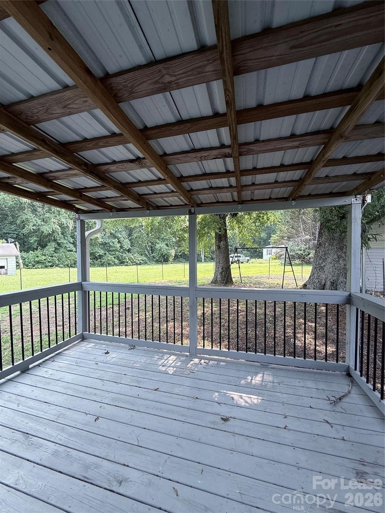 1547 N Piedmont Avenue - Photo 18