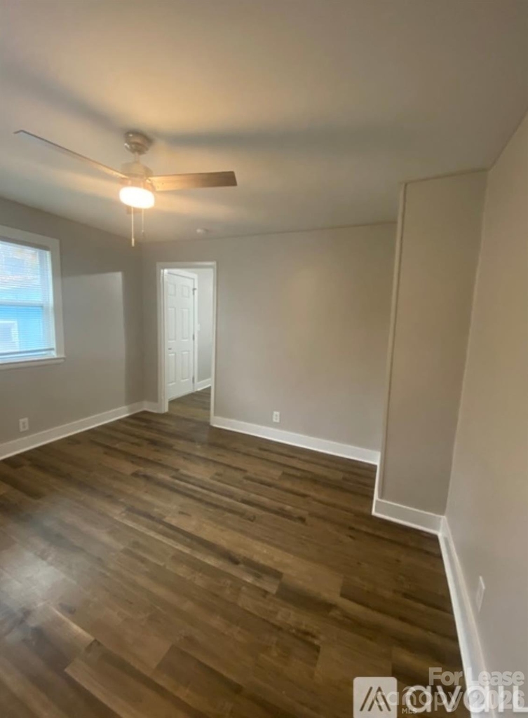 3128/3130 Ridge Avenue - Photo 2
