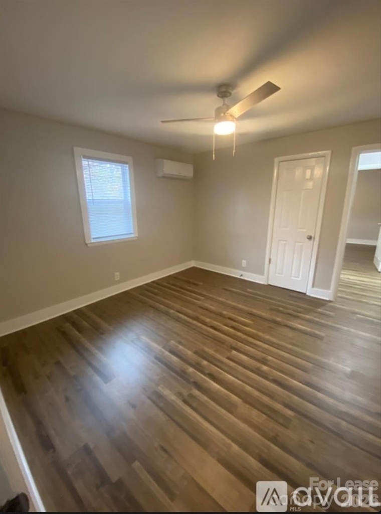 3128/3130 Ridge Avenue - Photo 6