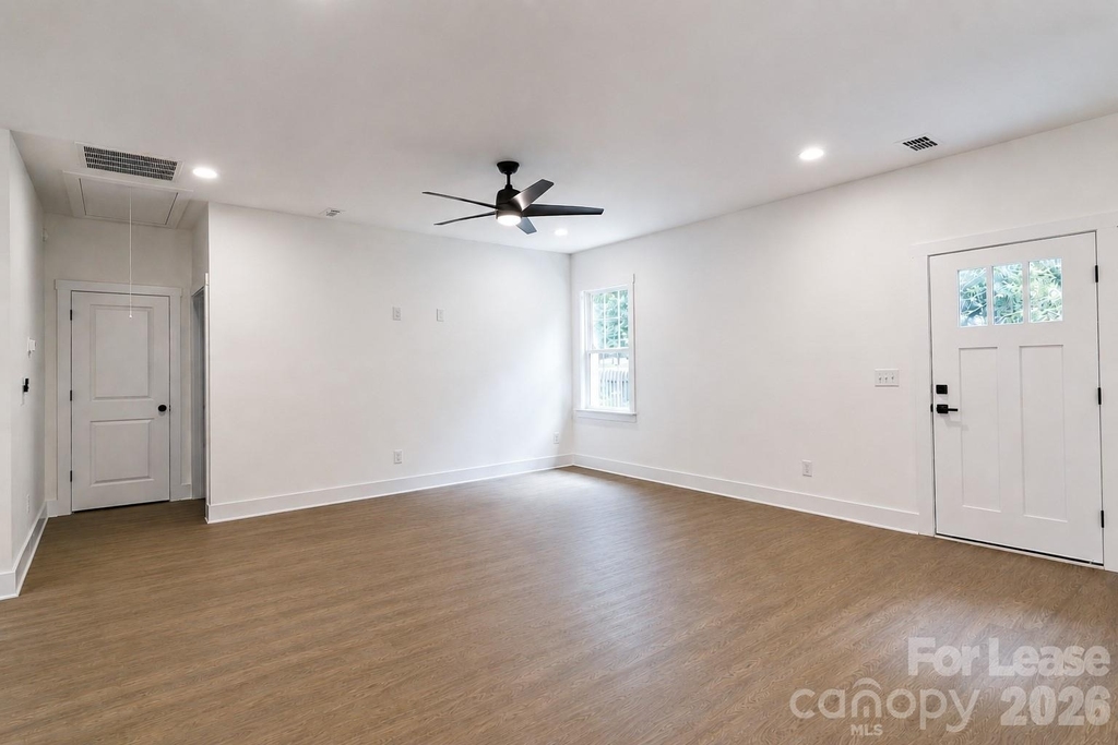 216 E Phifer Street - Photo 3