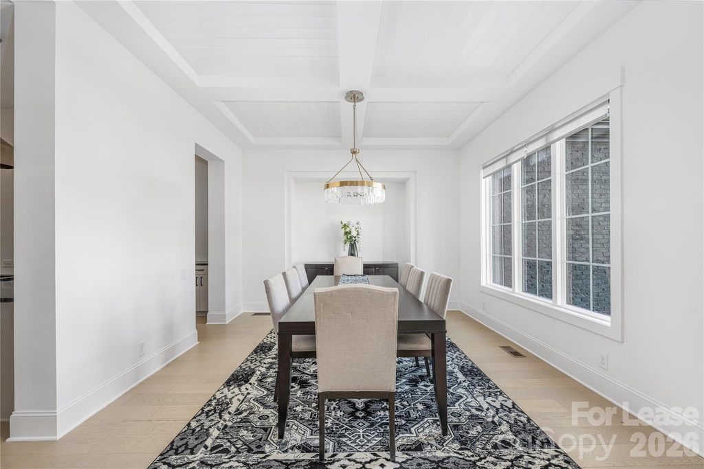 10119 Laurier Lane - Photo 5