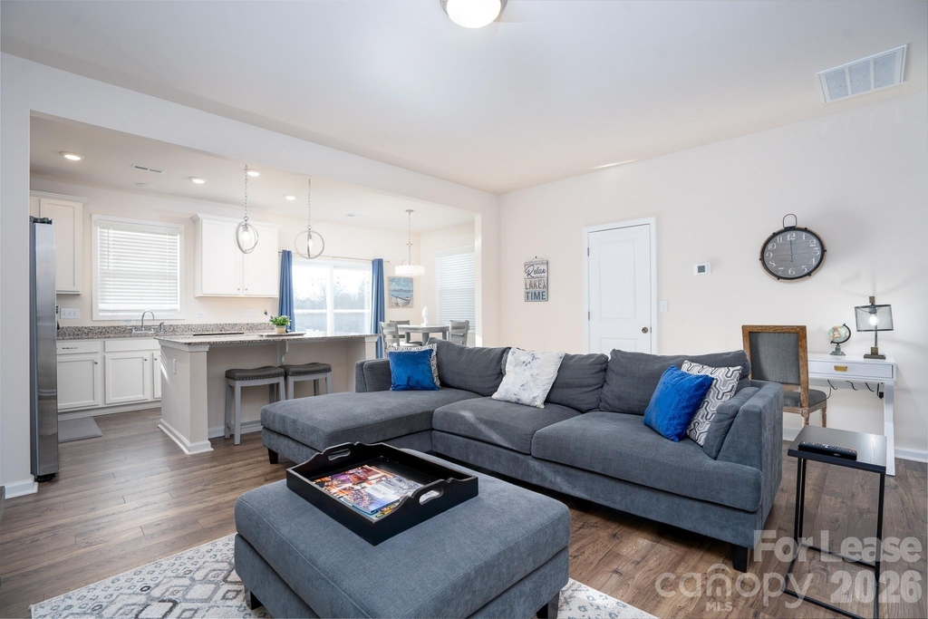 8119 Sheffield Drive - Photo 9