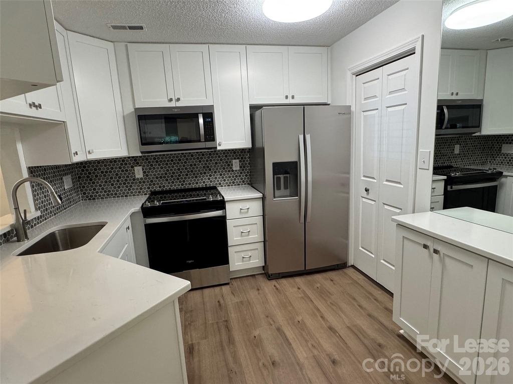 6523 Clavell Lane - Photo 6
