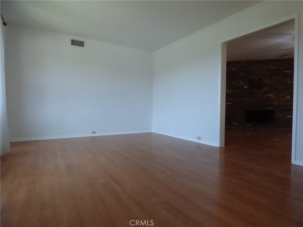 5436 Robinhood Avenue - Photo 0
