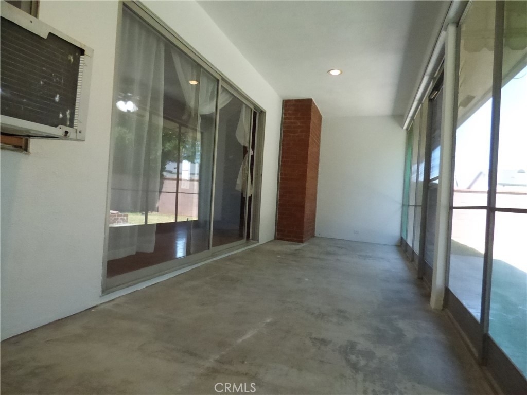 5436 Robinhood Avenue - Photo 17