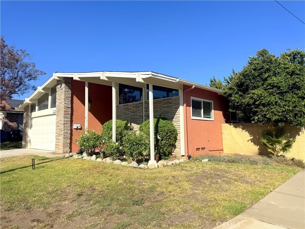 3528 Castle Rock Road - Photo 1