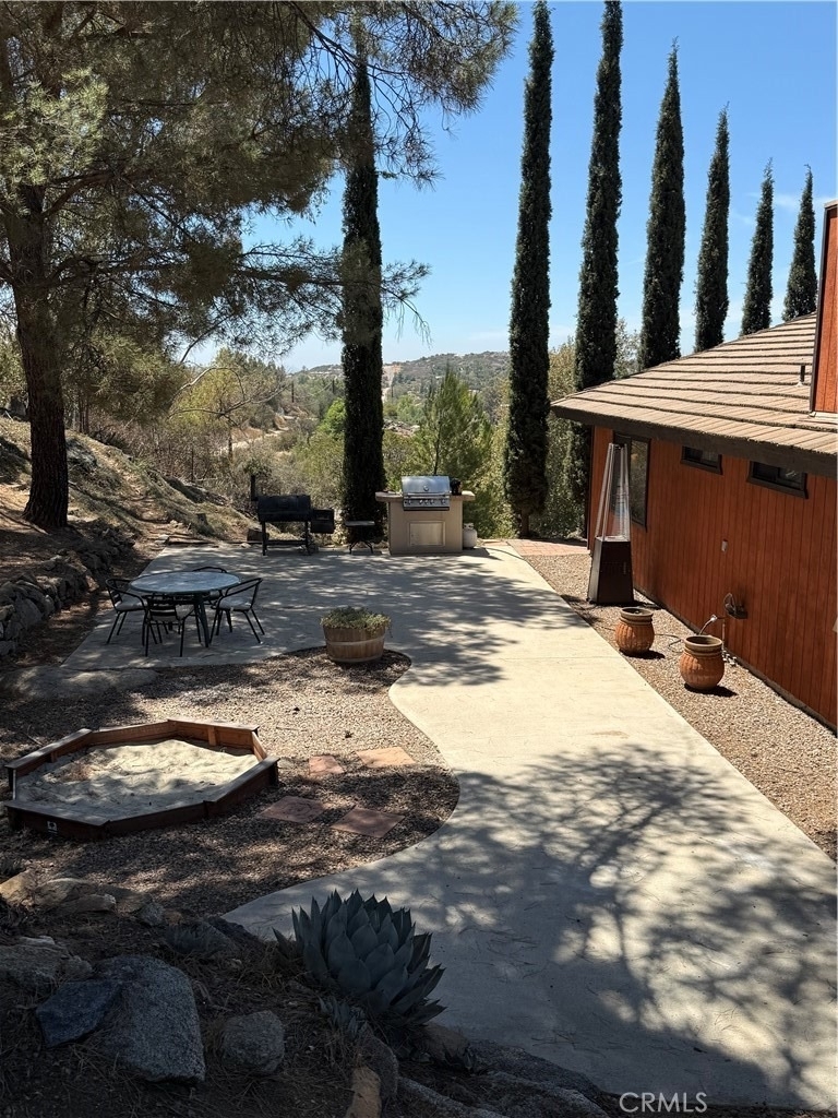 27258 Kiavo Drive - Photo 4