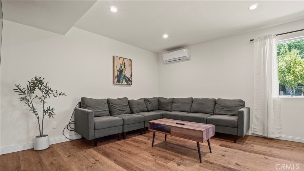 4711 Tyrone - Photo 51