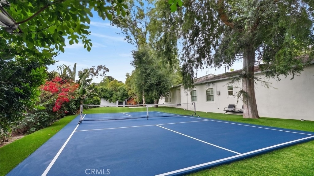 4711 Tyrone - Photo 16