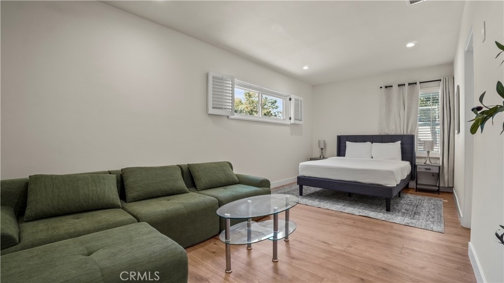 4711 Tyrone - Photo 35