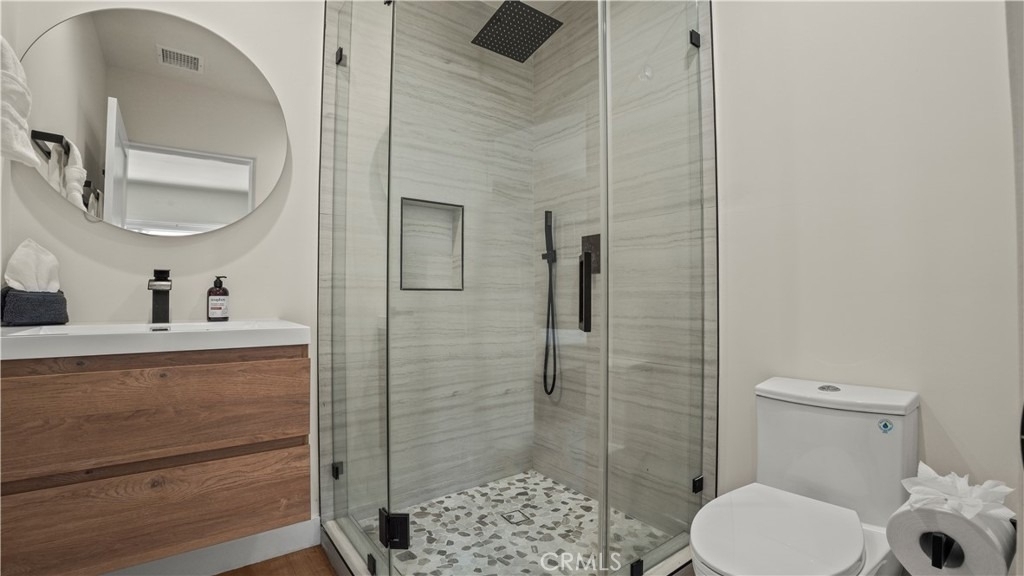 4711 Tyrone - Photo 37