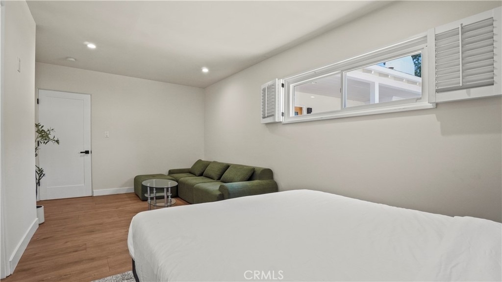 4711 Tyrone - Photo 36