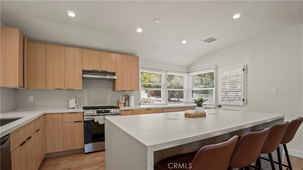 4711 Tyrone - Photo 27