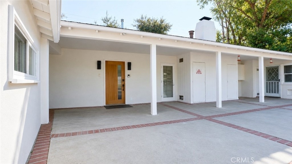 4711 Tyrone - Photo 5