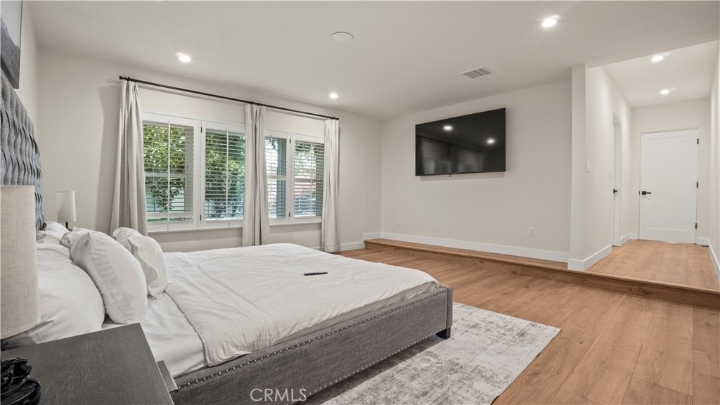 4711 Tyrone - Photo 43