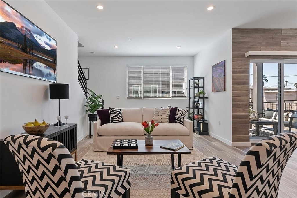 13538 Vanowen Street - Photo 6