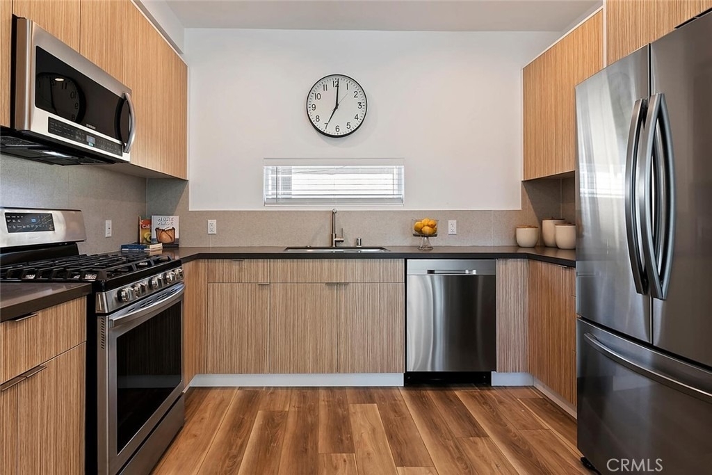 13538 Vanowen Street - Photo 12